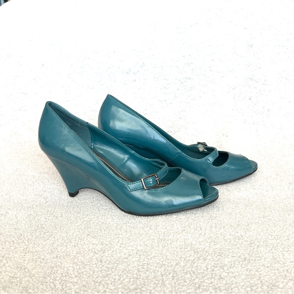 Predictions Peep Toe Wedge Heel with Buckle-Teal-Women’s 6